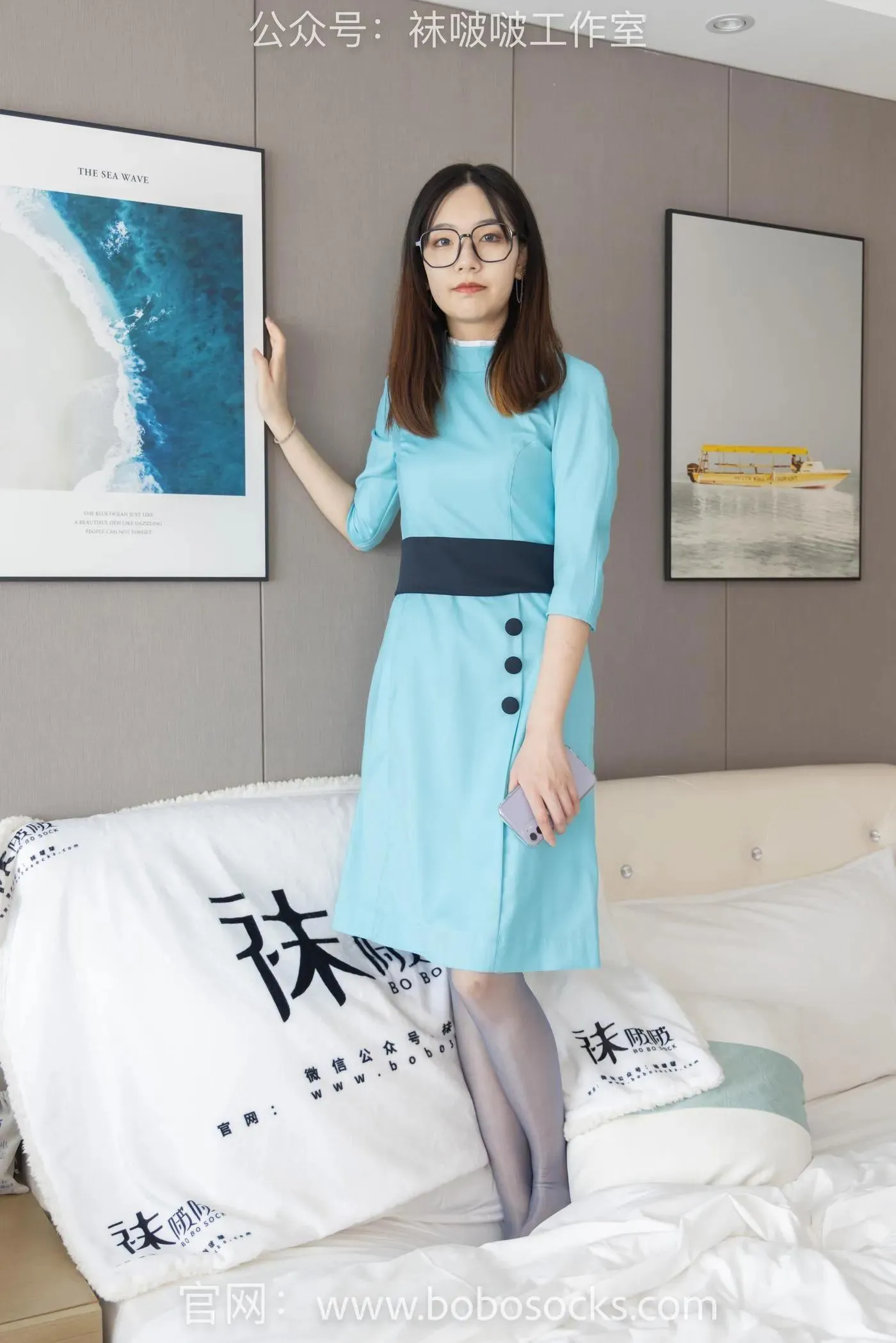 [BoBoSocks袜啵啵]NO.105 小甜豆-空姐制服、高跟鞋、蓝色丝袜 [140P]插图2